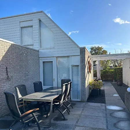 Dom wakacyjny Vakantiebungalow Mee Aan Zee